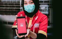 Lagi Seru Coba Resep Baru tapi Bahan Tidak Tersedia, Mona Ratuliu Langsung Buka Aplikasi Belanja Ini