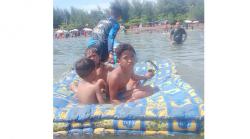 Heroik, Prajurit TNI AL Selamatkan 3 Bocah Hanyut Terbawa Arus di Pantai Alam Indah Tegal