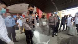 Polda Sulteng Musnahkan 29 Sabu Jaringan Malaysia, 6 Orang Jadi Tersangka<