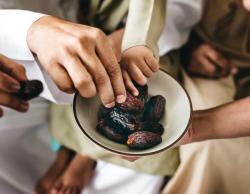 Jadwal Buka Puasa Semarang Hari Ini Jumat 14 April 2023