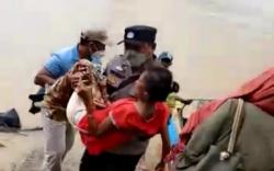 Aksi Heroik Bhabinkamtibmas Gendong Emak-Emak ke Rumah Sakit Tempuh Jarak 1,5 Jam<