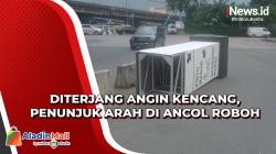 Diterjang Angin Kencang, Penunjuk Arah di Ancol Roboh
