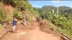 Longsor di Jalur Trans Sulawesi, Akses Jalan Toraja Utara-Mamuju Lumpuh Total<