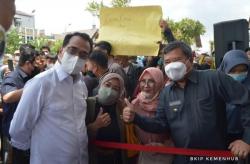 Jalur KA Garut-Cibatu Beroperasi Kembali setelah 40 Tahun Tidak Aktif, Warga Antusias