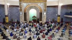Pengurus Masjid Agung Bandung Tetap Atur Jarak Jemaah selama Ramadhan