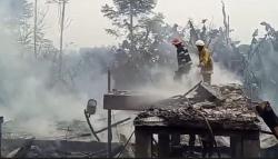 Kebakaran di Sumedang, 12.000 Ekor Ayam Terpanggang, Pemilik Rugi Rp1,5 Miliar<