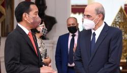 Presiden Jokowi Betemu Presiden IsDB di Istana Merdeka