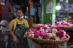 Harga Kembang Melambung, Tembus Rp200.000