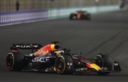Hasil F1 GP Arab Saudi 2022: Max Verstappen Juara, Lewis Hamilton Finis Ke-10
