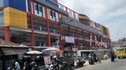 Pedagang Kembali Berjualan di Pasar Tagog Padalarang KBB, padahal Belum Diresmikan<