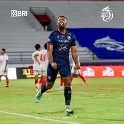 Hasil Arema FC Vs PSM: Singo Edan Hajar Juku Eja, Carlos Fortes Pahlawan