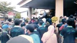 Ratusan Warga Terdampak Bendungan Bener Geruduk Mapolres Purworejo, Ada Apa?<
