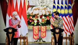 Presiden Jokowi Bertemu PM Malaysia Ismail Sabri Yaakob di Istana Merdeka