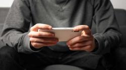 Cara Mengganti Refresh Rate di HP Samsung, Ngegame Makin Asyik