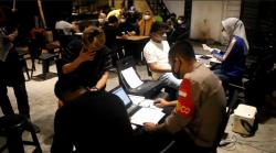 30 Pengunjung Kafe di Parepare Dapat Vaksinasi