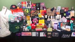 Wow! Isi Goodie Bag Grammy Awards 2022 Mewah Banget, Ada Produk Skincare hingga Camilan Unik