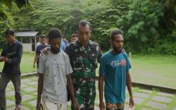 Dua Anggota OPM di Kaimana Serahkan Diri usai Telantar dari Kelompok