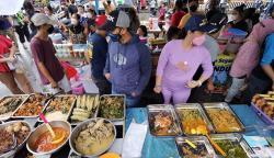 Berburu Takjil untuk Buka Puasa di Pasar Benhil