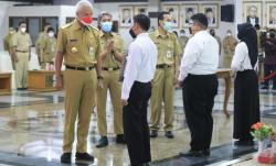  Cerita Haru Fajar Wahyu N, Tuna Netra Jadi ASN Pemprov Jateng Terima SK dari Ganjar
