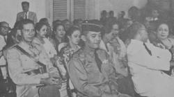  Perwira Uni Soviet Tiru Gerakan Jenderal Nasution saat Salat di Moskow