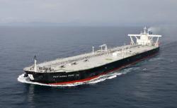 Angkut Minyak Rusia, Kapal Pertamina Dicegat Greenpeace