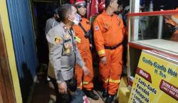 Tabrak Mobil, Pengendara Motor Sembunyi di Gorong-Gorong gegara Takut Diamuk Massa