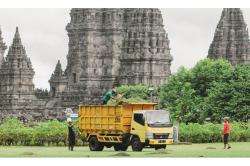  Pengelola Candi Prambanan Jual Pupuk Organik Hasil Olahan Sampah <