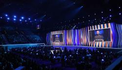 Muncul di Grammy Awards, Presiden Ukraina Volodymyr Zelensky Minta Bantuan dari Balik Bungker
