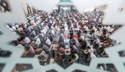 Salat Jumat Pertama Bulan Ramadan 1443 H Berlangsung Khusyuk