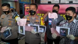Gak Ada Akhlak, Warga KBB Buka Loker di Medsos dengan Syarat Kirim Video Bugil<