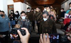  Sekjen Gerindra Temui 4 Kepala Daerah di Kandang Banteng, Bahas Apa?