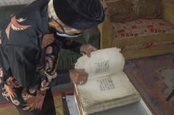 Melihat Al-Qur'an Tulisan Tangan Keturunan Majapahit di Gunungkidul