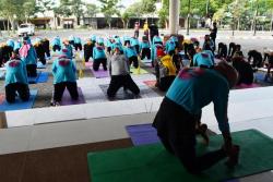 Puasa Tak Halangi Aktivitas Komunitas Yoga di Madiun 