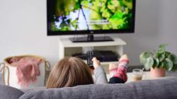 Cara Menerjemahkan Video yang Tidak Ada Subtitle, Nomor 2 Cukup Satu Kali Klik!