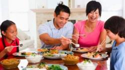 5 Menu Makan Malam Gizi Seimbang, Ada Ikan hingga Smoothies yang Mudah Dibuat