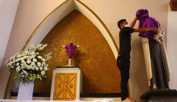 Persiapan Gereja Katedral Ijen Jelang Paskah