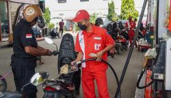 Stok BBM Aman, Pertamina Kerahkan 198 Mobil Tangki saat Ramadan di Maluku-Papua