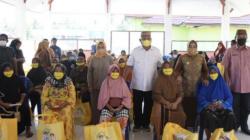 2.956 Warga Popayato Gorontalo Dapat Bantuan Pangan Pemerintah