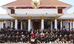 Atlet Jatim Juara Umum Kerjurnas Pencak Silat Pagar Nusa, Ini Pesan Gubernur Khofifah <