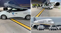 Viral Mobil Tabrak Pesawat di Bandara Gara-Gara Lupa Tarik Rem Tangan, Penerbangan Ditunda