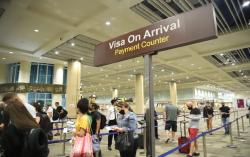 Qantas Rute Sydney-Bali Terbang Perdana, Turis Australia Banjiri Bandara Ngurah Rai