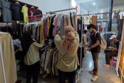 Bazar DPW Perindo Sumbar Disambut Antusias Warga Padang<