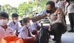 Serahkan Bantuan untuk 427 Yatim Piatu akibat Covid-19, Kapolda Jateng: Aku Sedulurmu