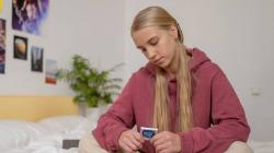 4 Cara Melupakan Orang yang Kita Sayangi, Dijamin Cepat Move On