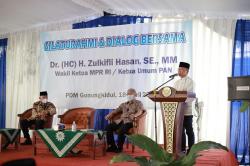  Safari Ramadan, Zulkifli Hasan Sowan ke Pengurus Muhammadiyah DIY<