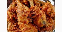 Ide Membuat Ayam Goreng Padang Berlimpah Rempah dan Telur untuk Buka Puasa