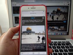 Israel Serang Masjid Al Aqsa, Ratusan Warga Palestina Terluka<