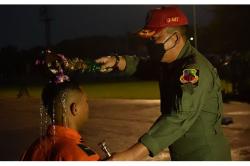  43 Calon Penerbang dan Navigator Ikuti Tradisi Penyematan Brevet di Lanud Adisutjipto