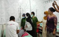 Hari Kartini, Pegawai RSU Tiara Kasih Sejati Kenakan Kebaya Layani Pasien