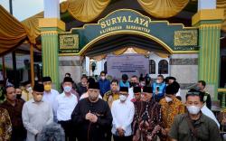 Kunjungi Ponpes di Tasikmalaya, Menko Airlangga Dorong Pemberdayaan Ekonomi Masyarakat<